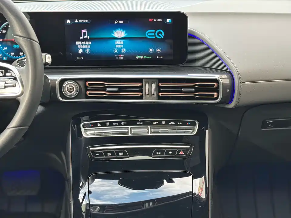 Mercedes-Benz EQC Mercedes-Benz EQC