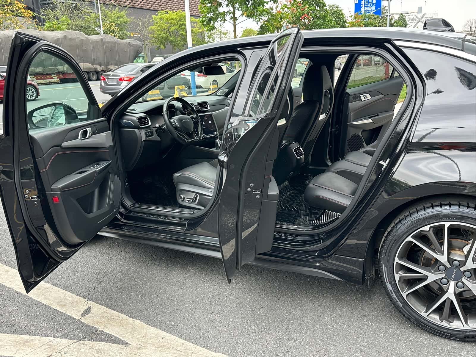 Lynk & Co 01, 2019 10