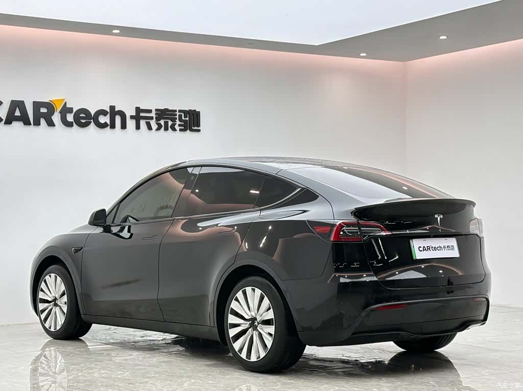 Tesla Model Y, 2024 3