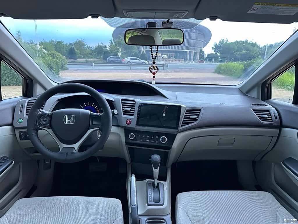 Honda Civic, 2011 9