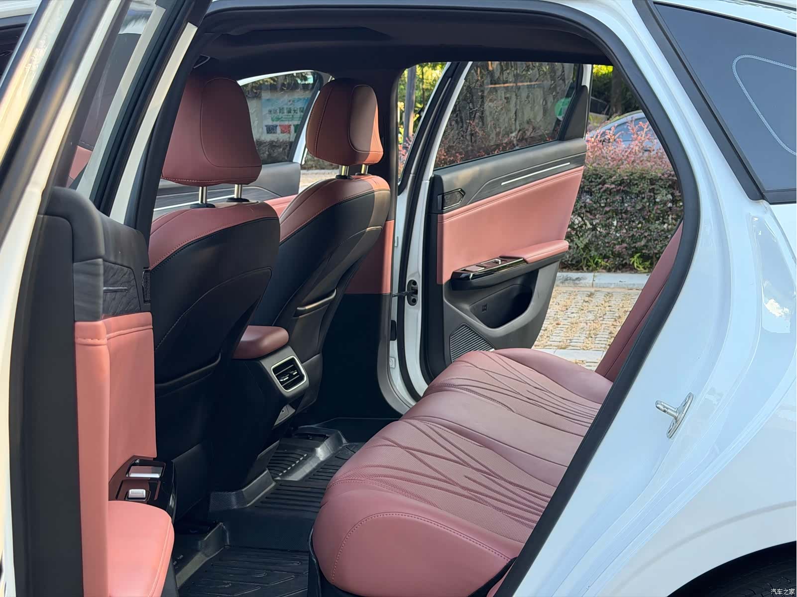 Geely Galaxy L6, 2025 8