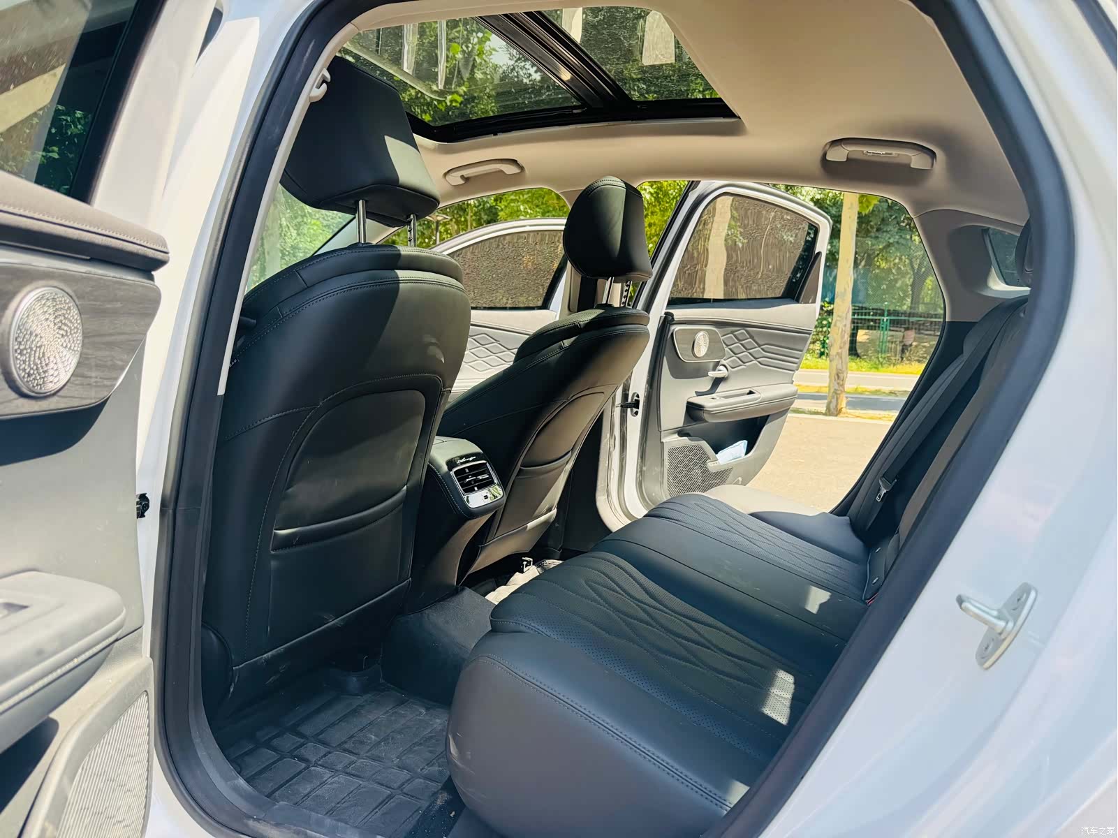 Chery Arrizo 8, 2026 все фото