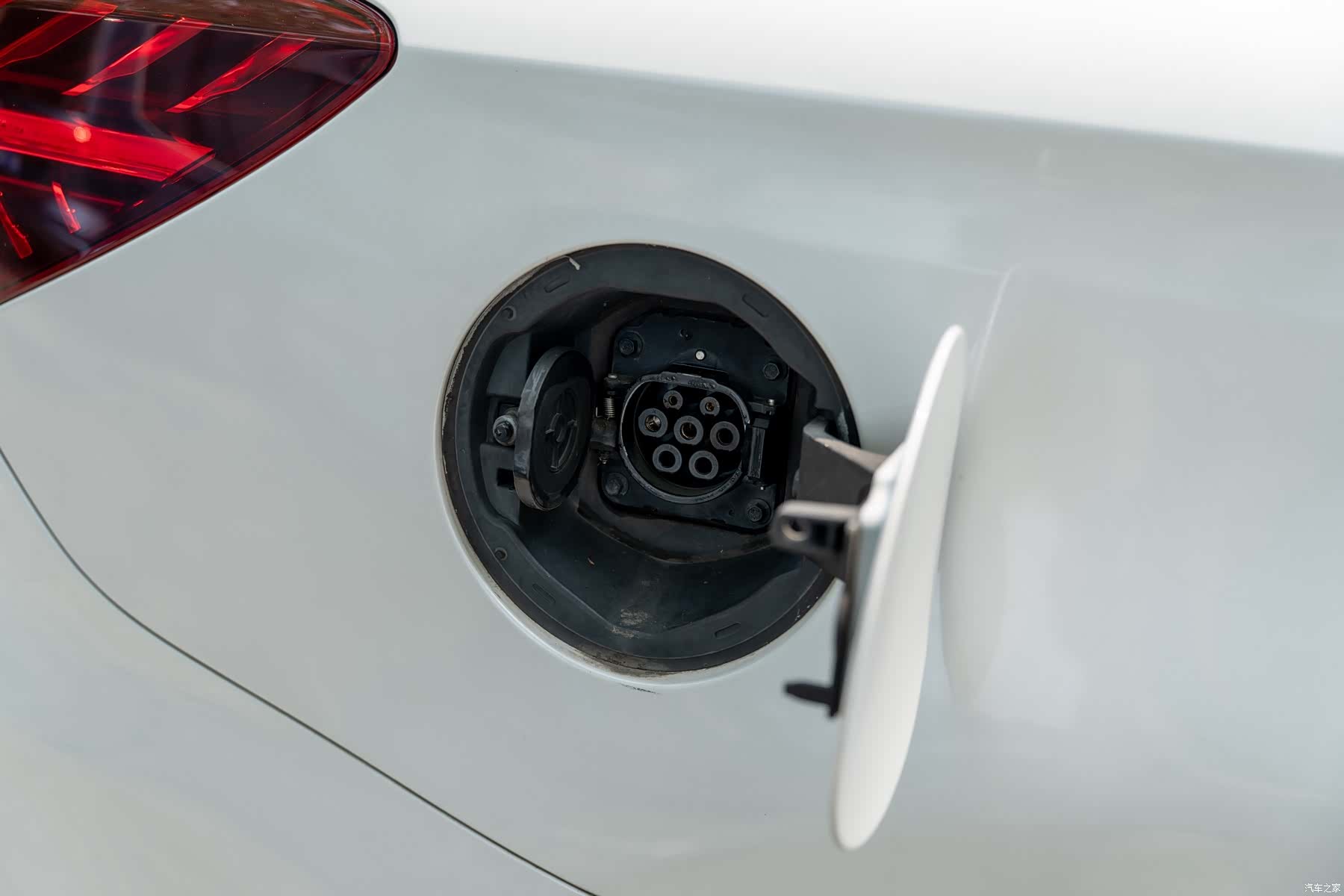 Roewe RX5, 2017 12