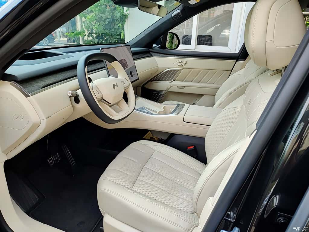 NIO L90, 2025 7