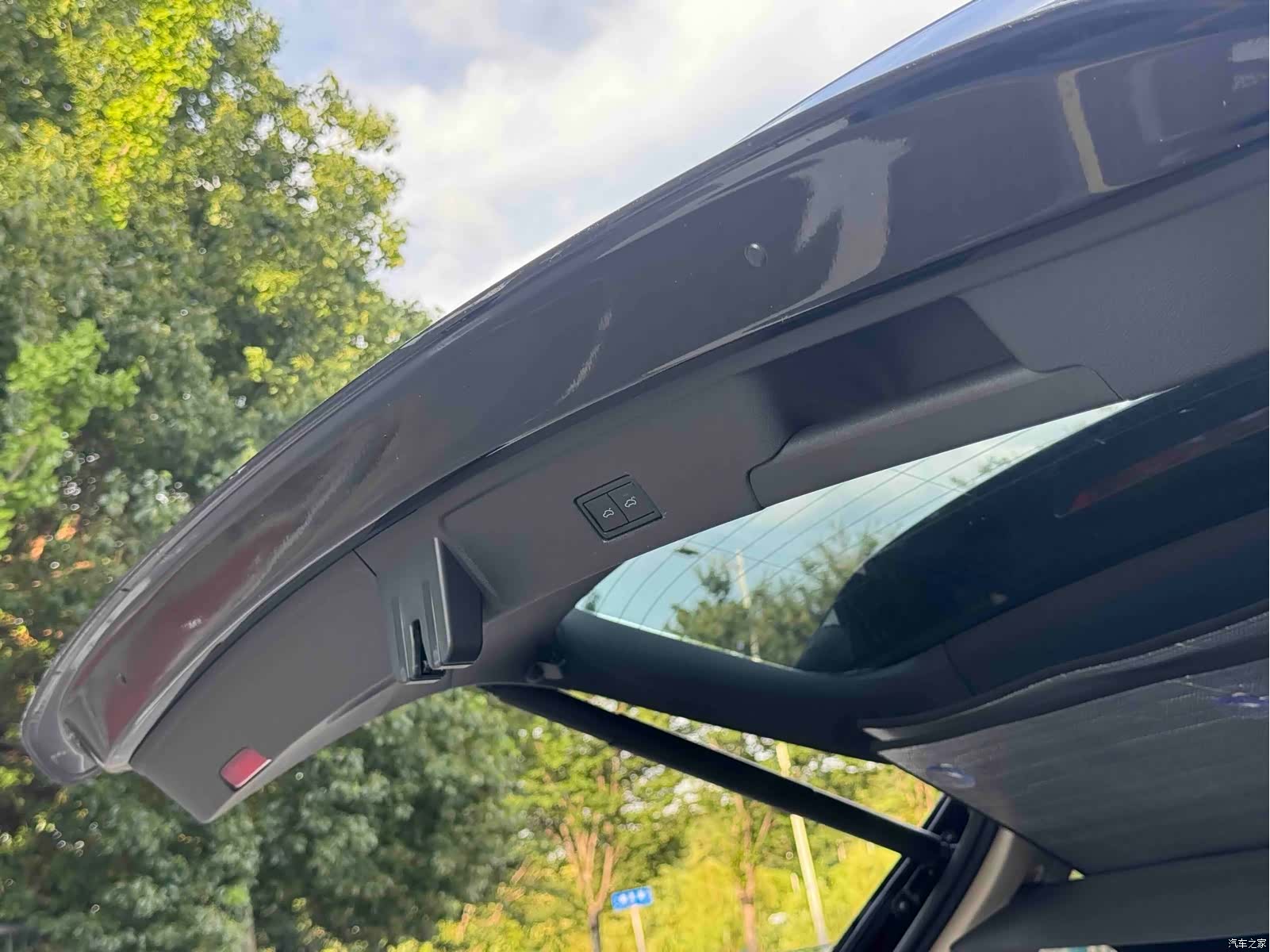 Volkswagen Touareg, 2020 14