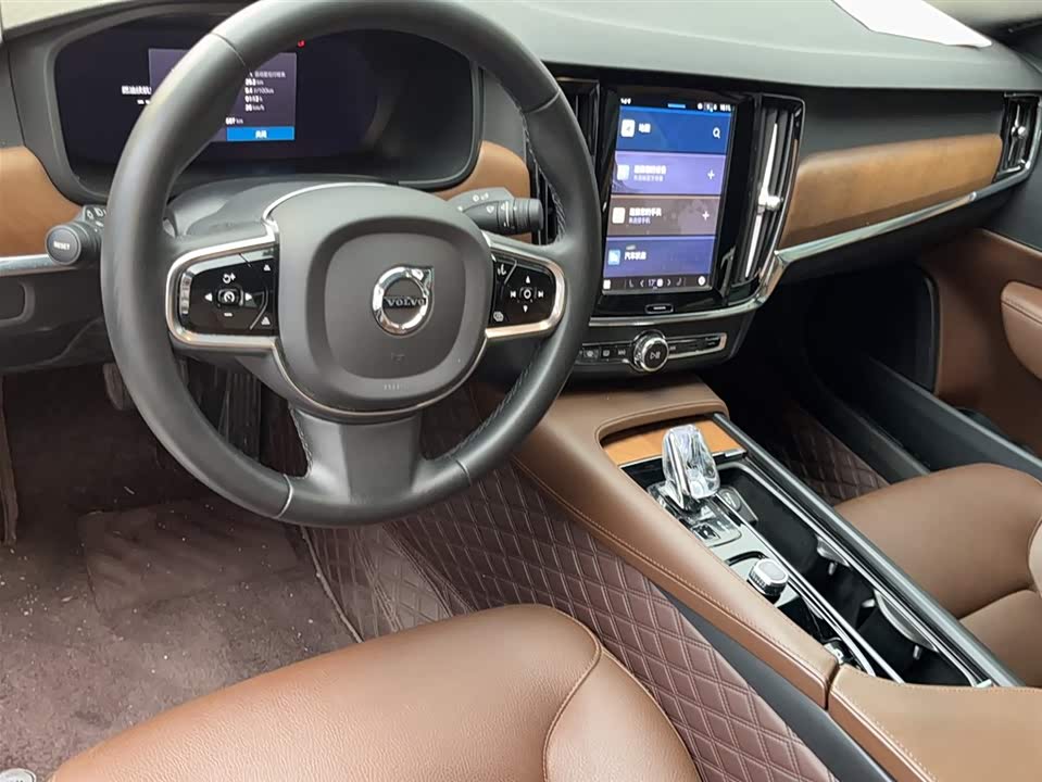 Volvo S90