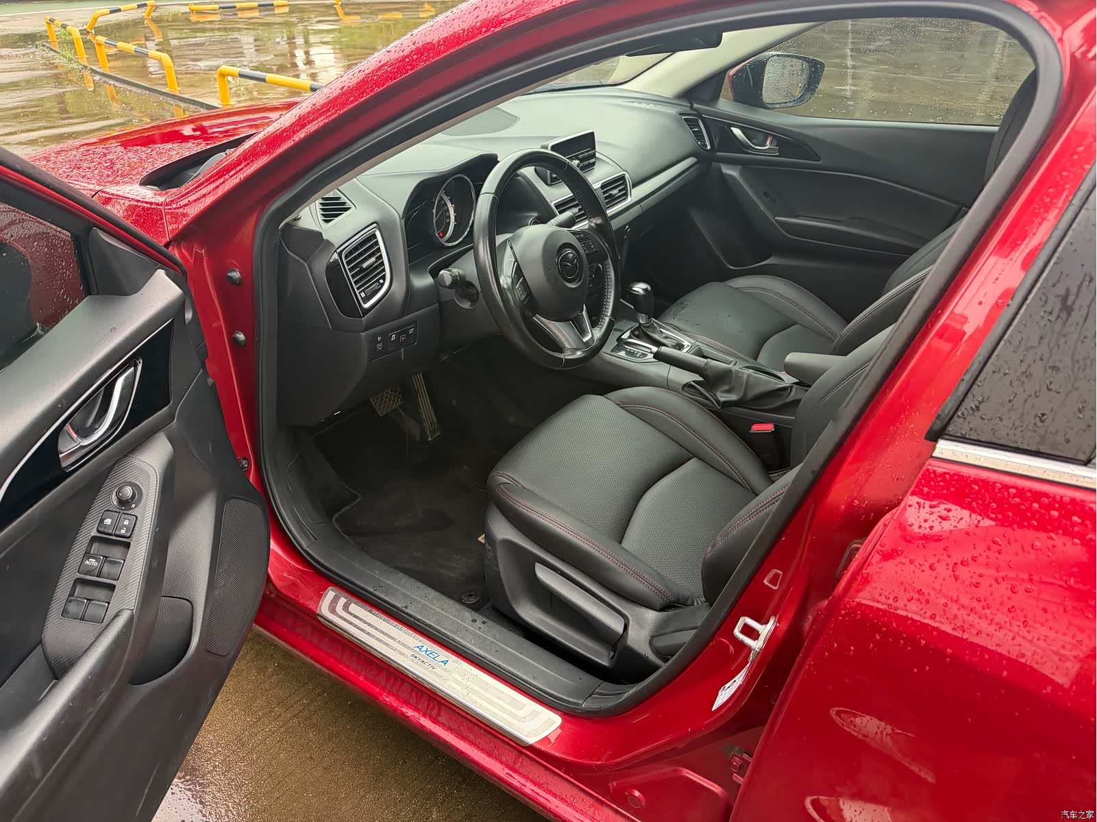 Mazda Mazda3, 2015 8