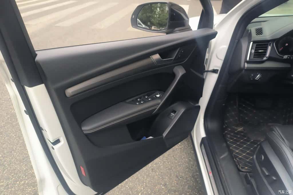 Audi Q5L, 2023 7