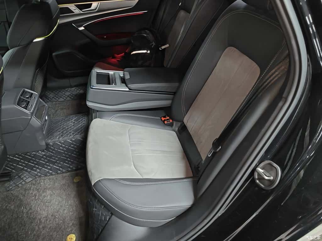 Audi A6L, 2022 24