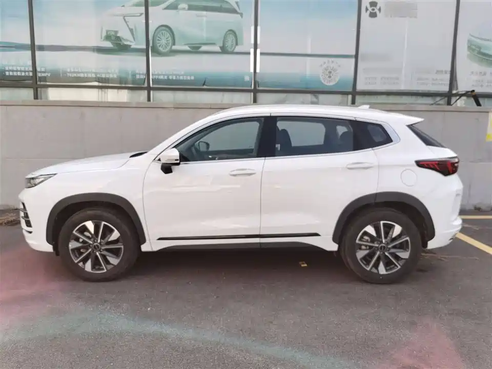 Exeed Chasing the wind