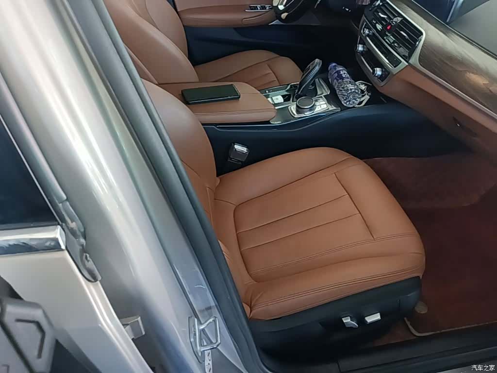 BMW 5 Series, 2018 25