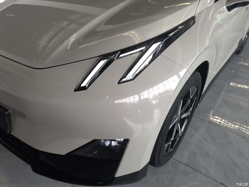 Lynk & Co 02, 2025 24