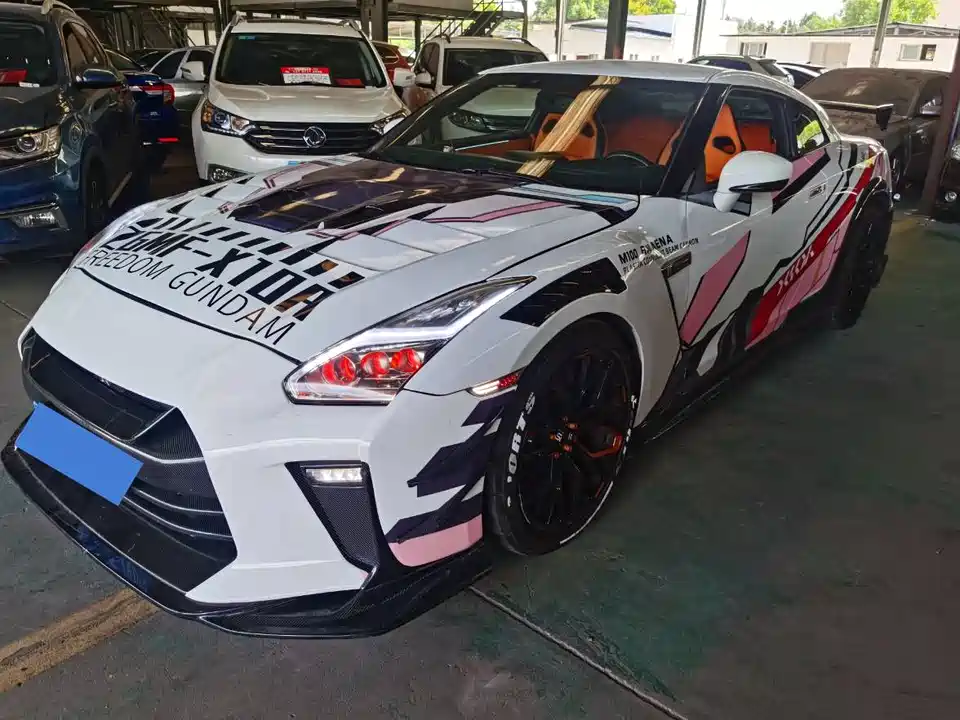Nissan GT-R