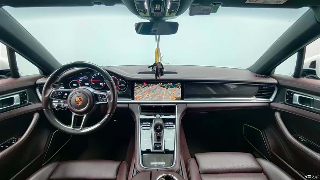 Porsche Panamera, 2018 11