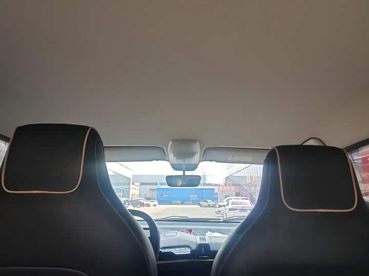 Baojun KiWi EV 2021 she ji shi san yuan li
