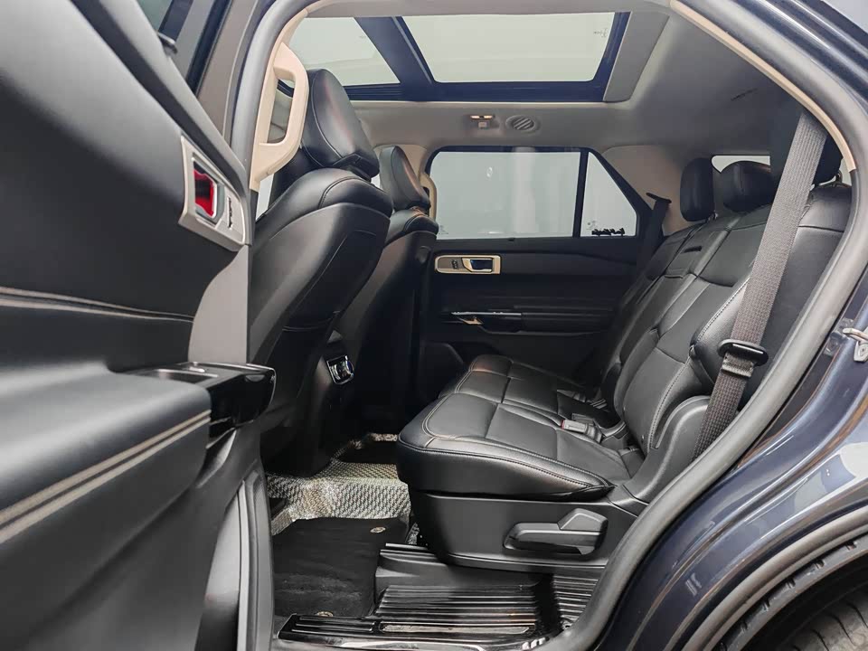 Ford Explorer Ford Explorer