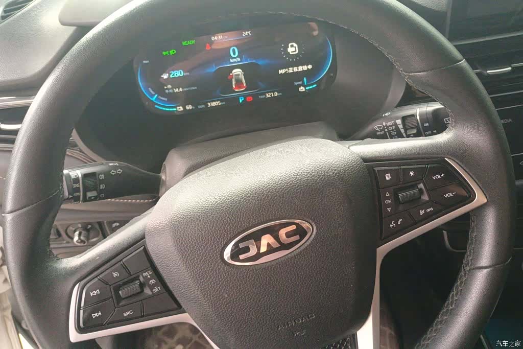 JAC iEVS4, 2019 15