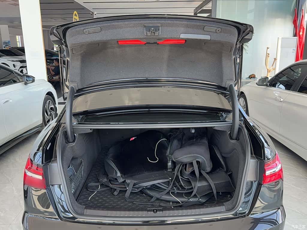 Audi A6L, 2022 11