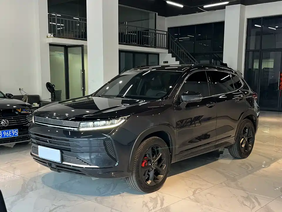 Exeed Chasing the wind