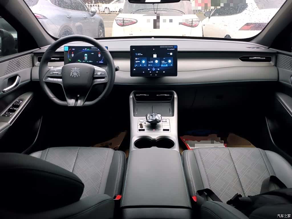 BYD Qin, 2025 10