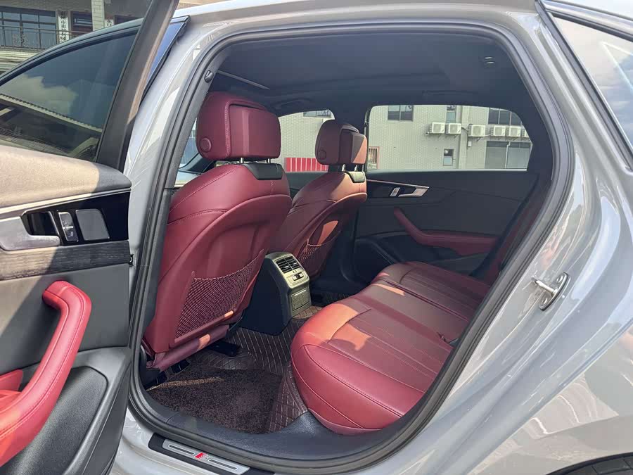 Audi A4L 2026, фото 10