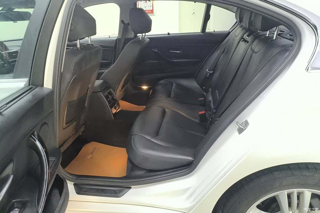 BMW 3 Series, 2017 11