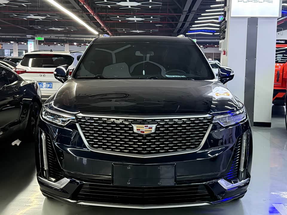 Cadillac XT6