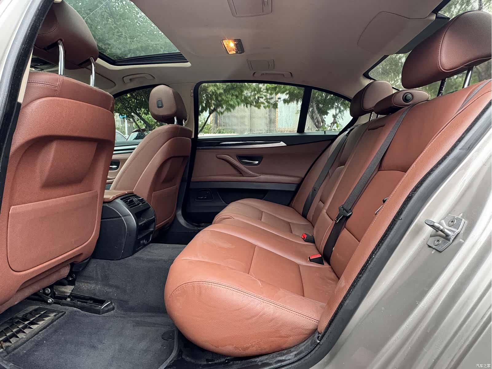 BMW 5 Series, 2016 13