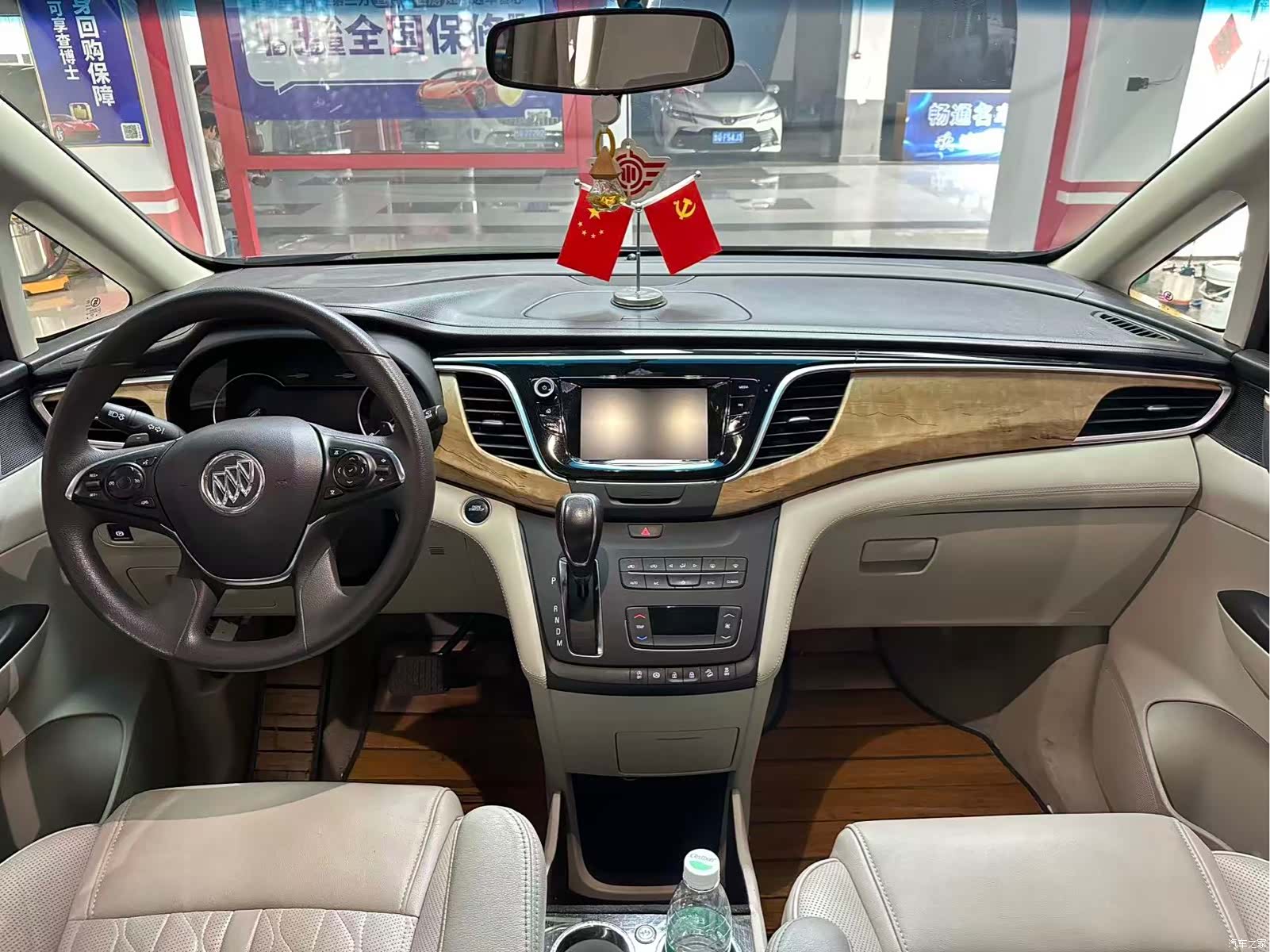 Buick GL8, 2019 6