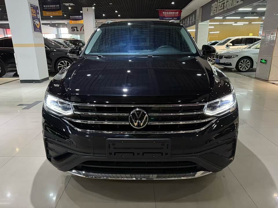 Volkswagen Tiguan L