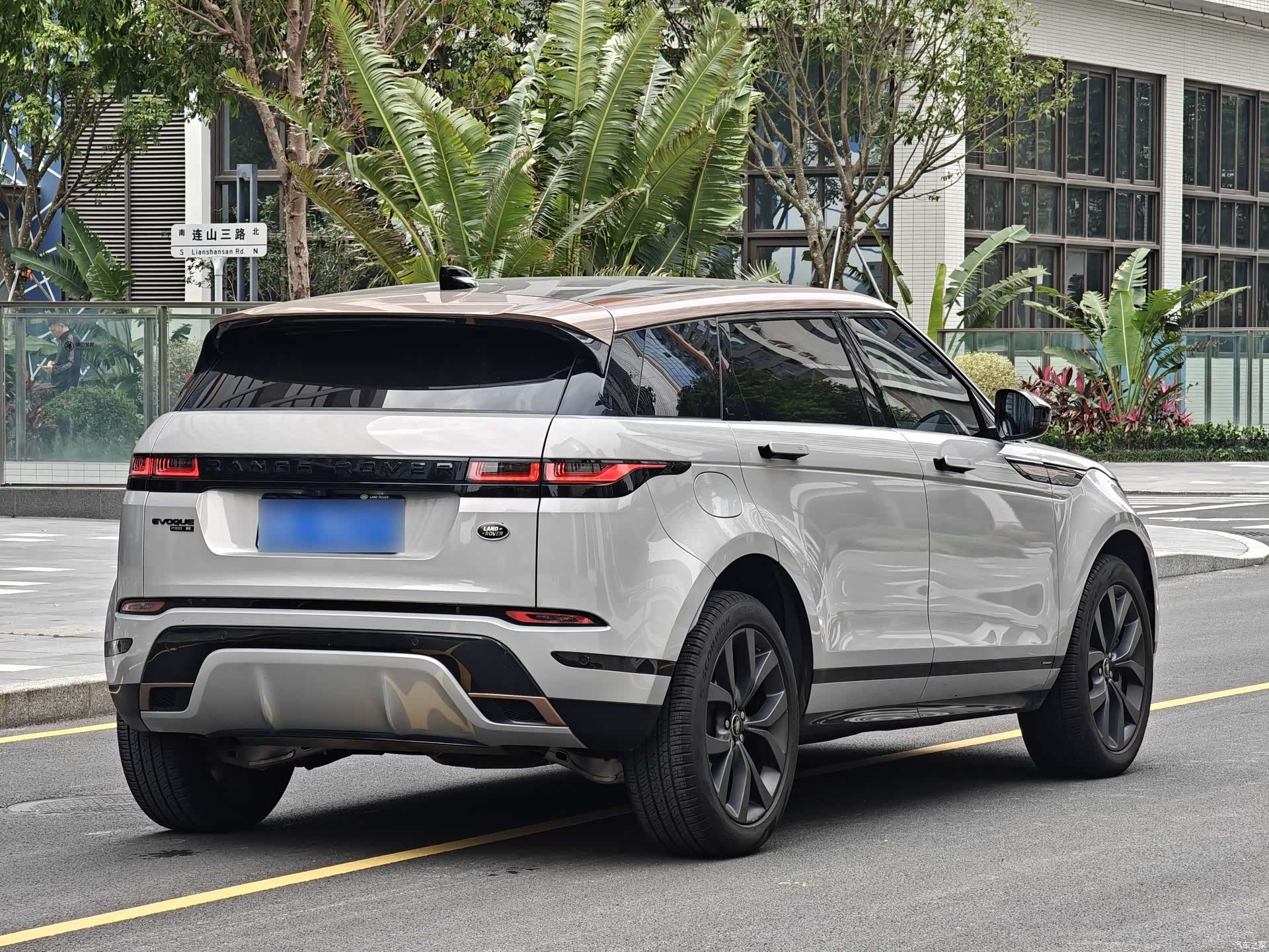 Land Rover Range Rover, 2024 12