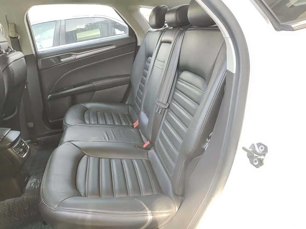 Ford Mondeo, 2015 17