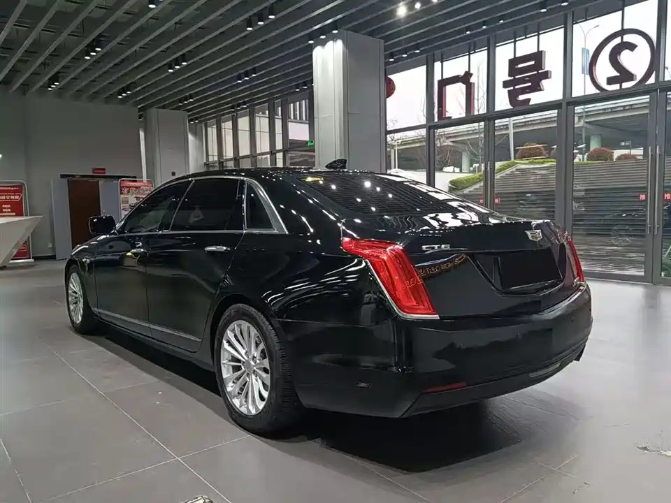 Cadillac CT6
