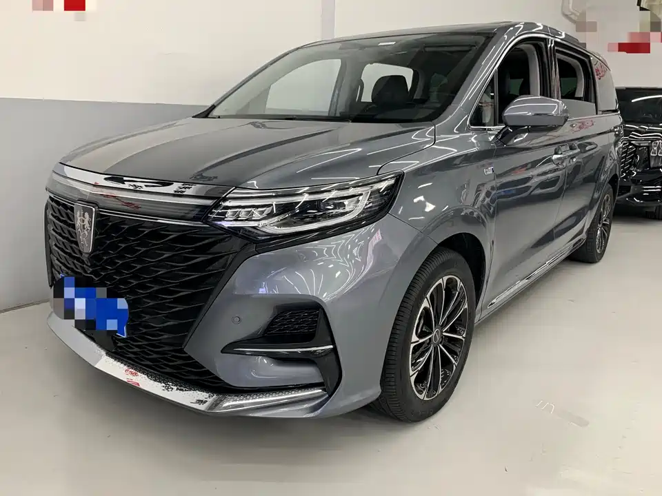 Roewe iMAX8