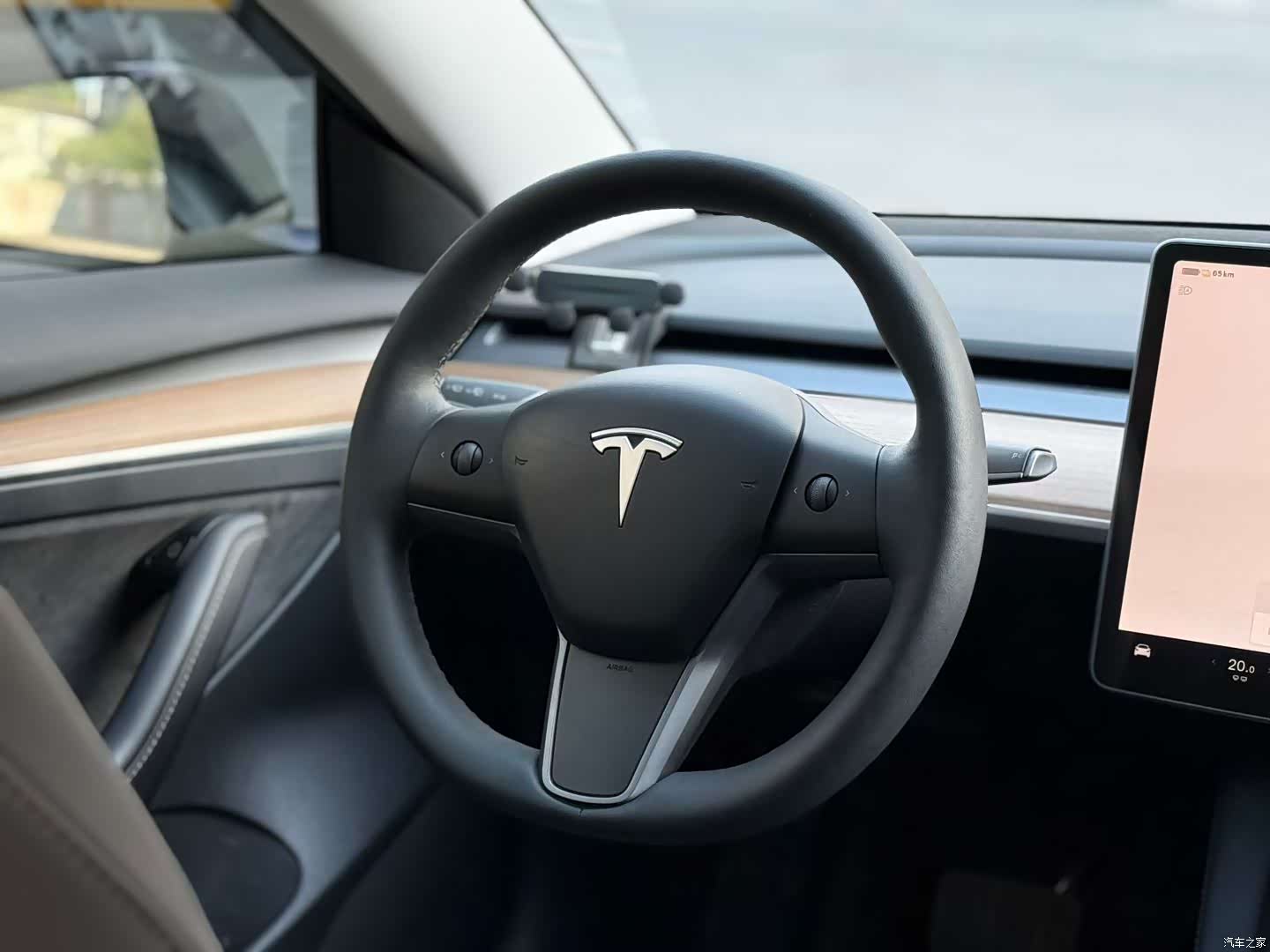 Tesla Model 3, 2023 6