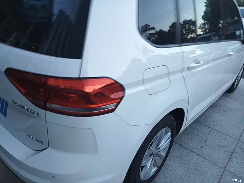 Volkswagen L, 2017 8