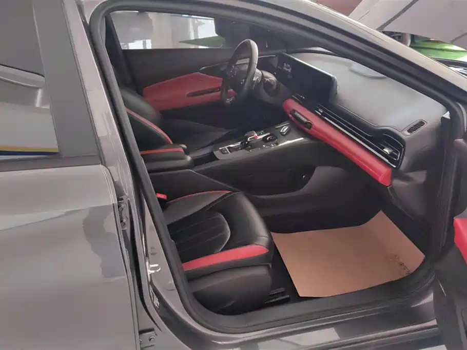 Trumpchi Shadow Leopard