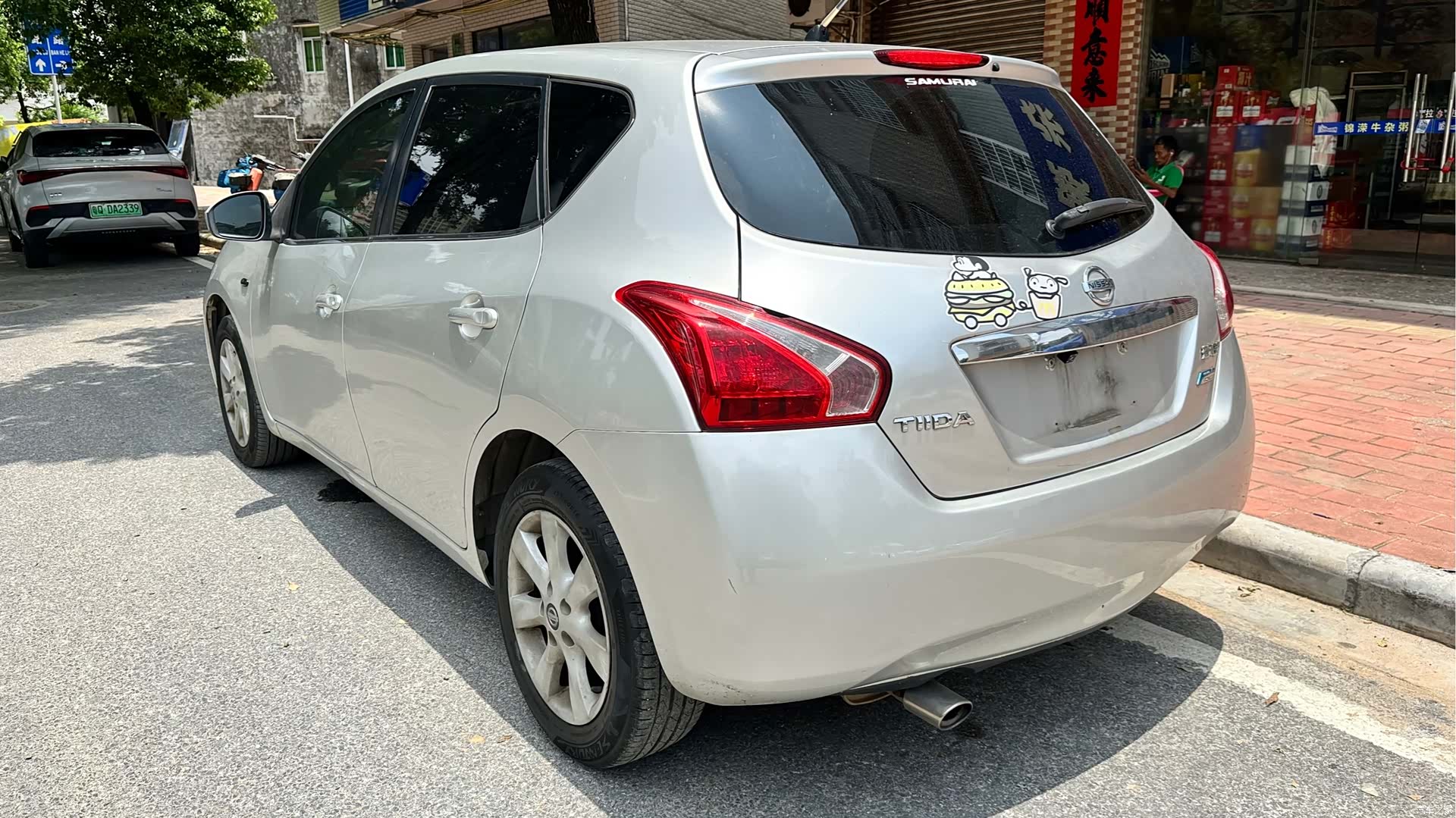 Nissan Tiida, 2012 6