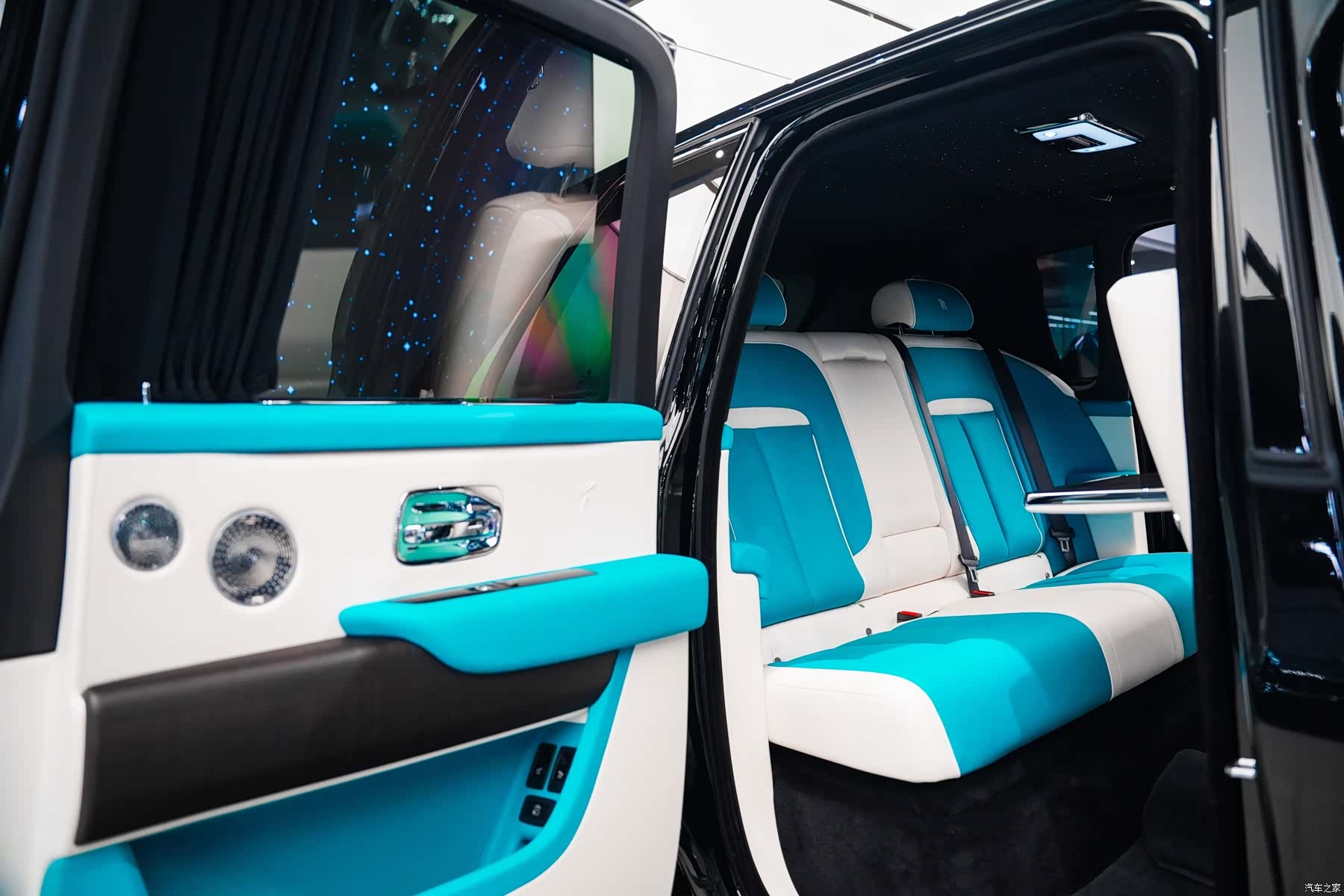 Rolls-Royce Cullinan, 2022 11