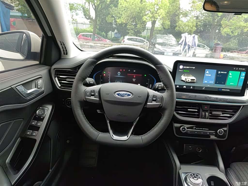 Ford Focus, 2021 11
