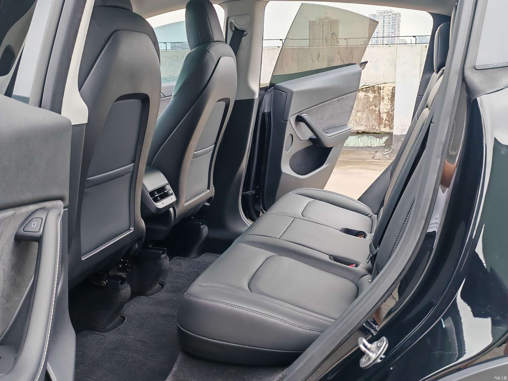 Tesla Model Y, 2022 9
