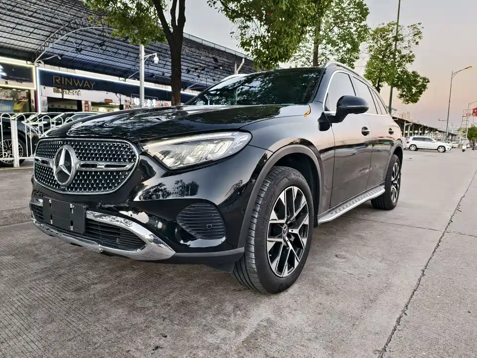 Mercedes-Benz GLC Mercedes-Benz GLC