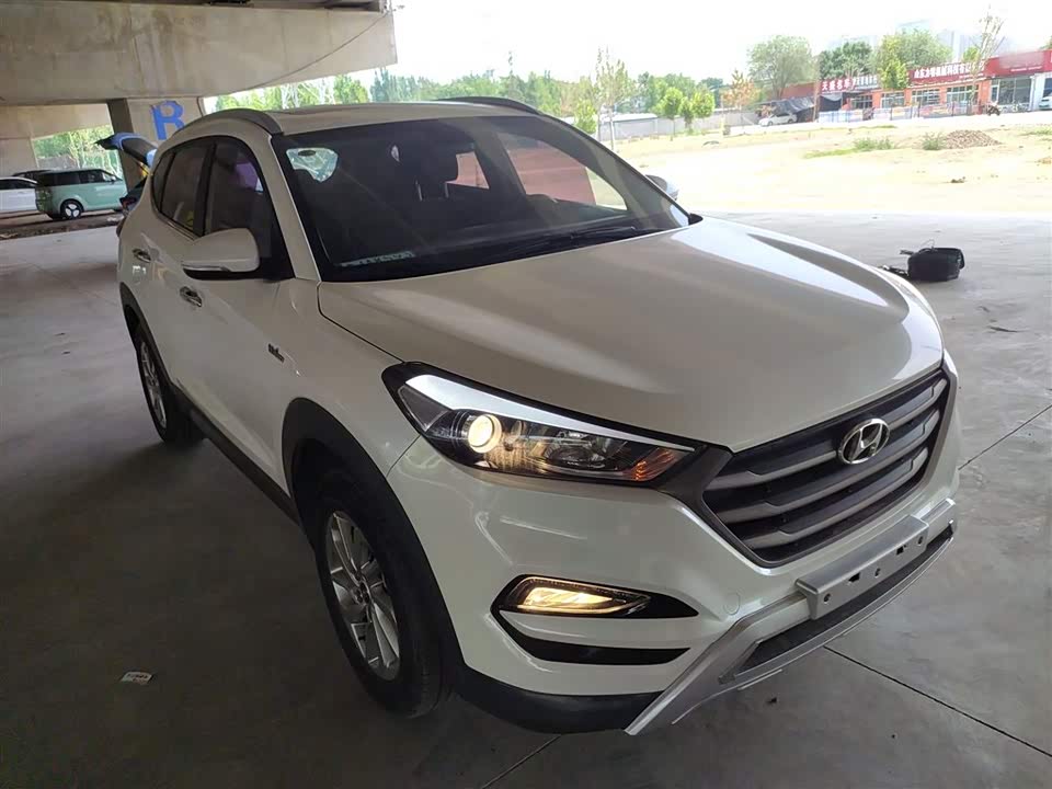 Hyundai Tucson Hyundai Tucson