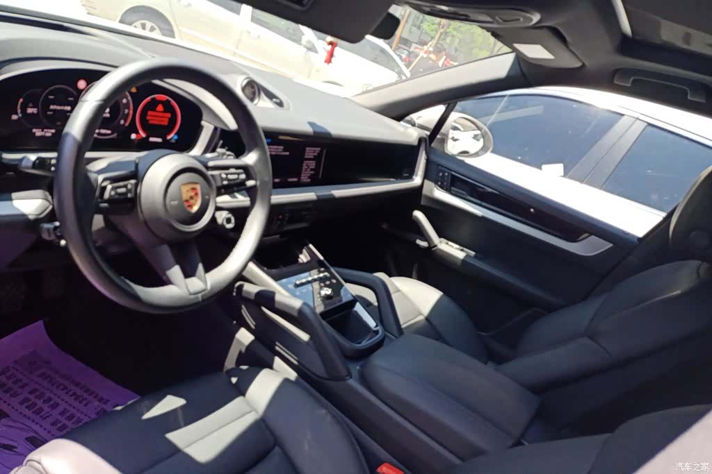 Porsche Cayenne, 2024 12