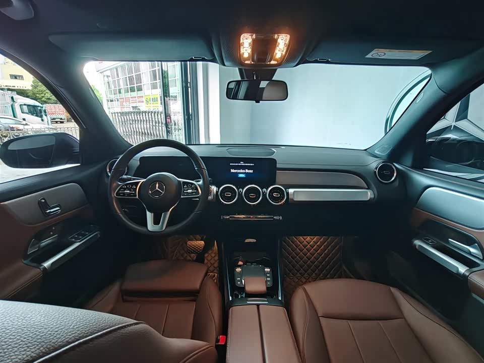 Mercedes-Benz GLB Mercedes-Benz GLB