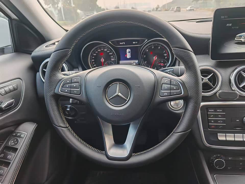 Mercedes-Benz GLA