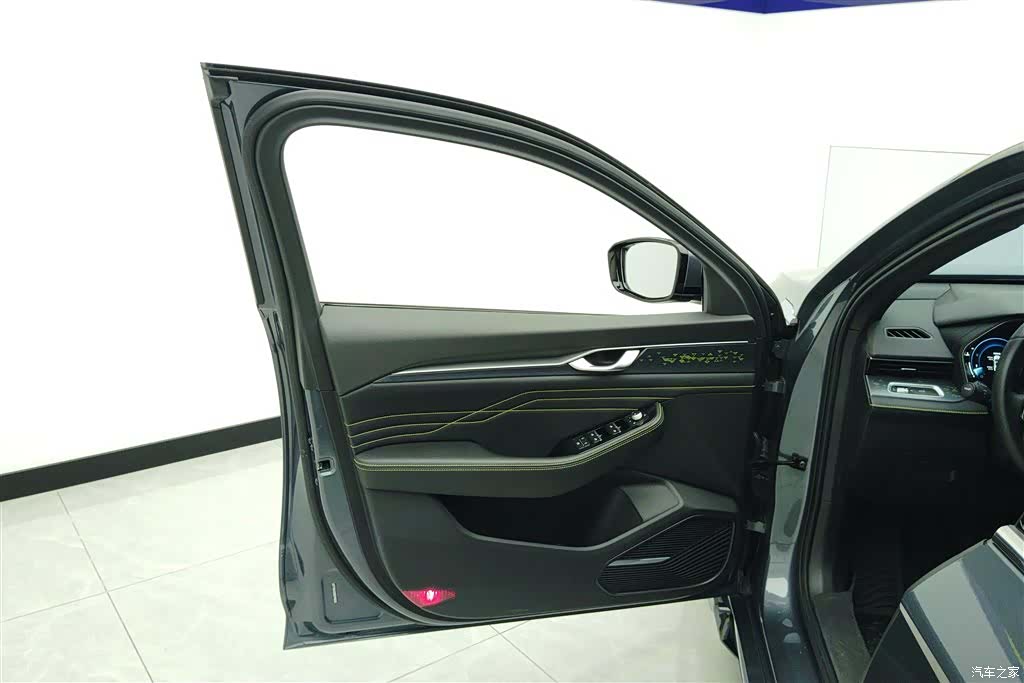 Geely Preface, 2024 7