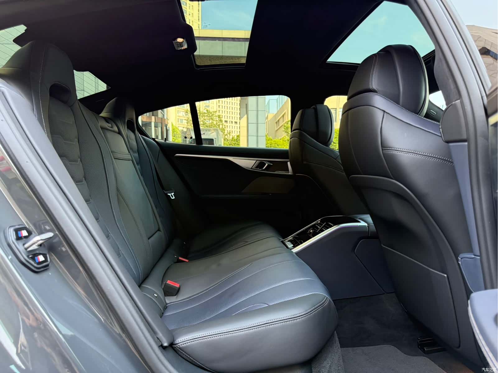 BMW 8 Series, 2022 12