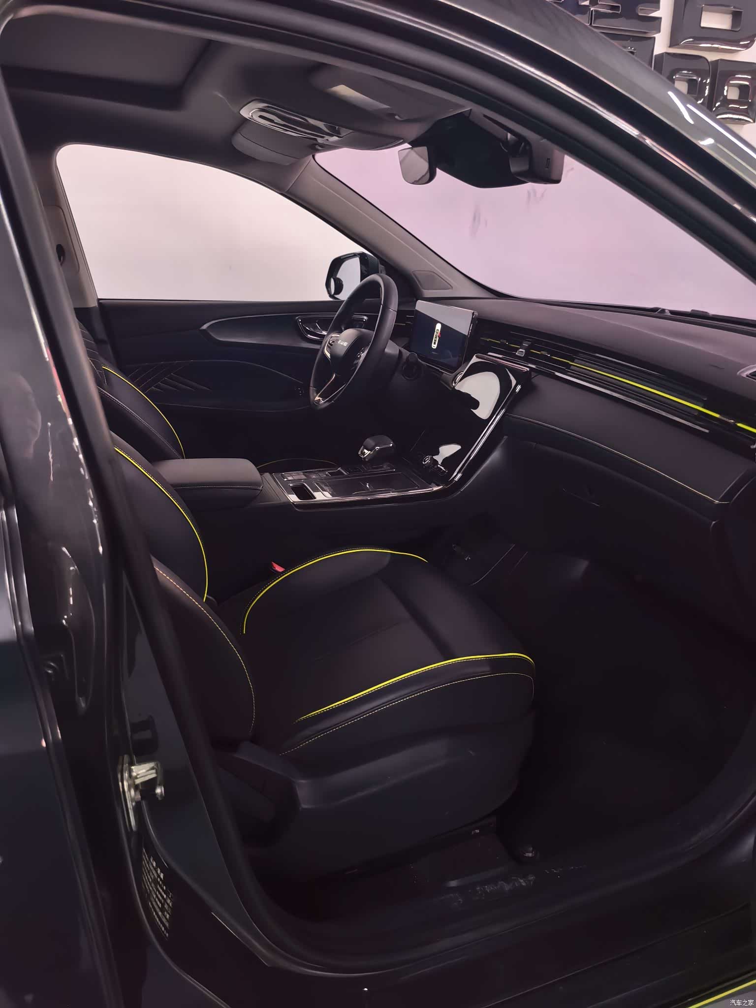 Roewe RX5, 2022 7