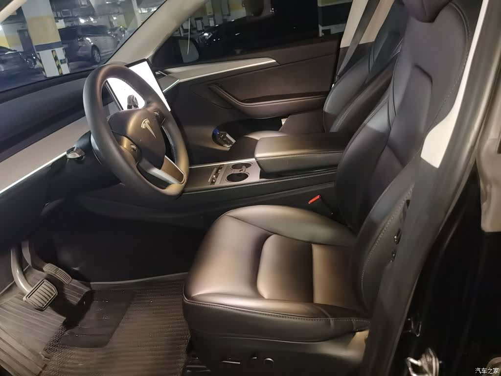 Tesla Model Y, 2024 8